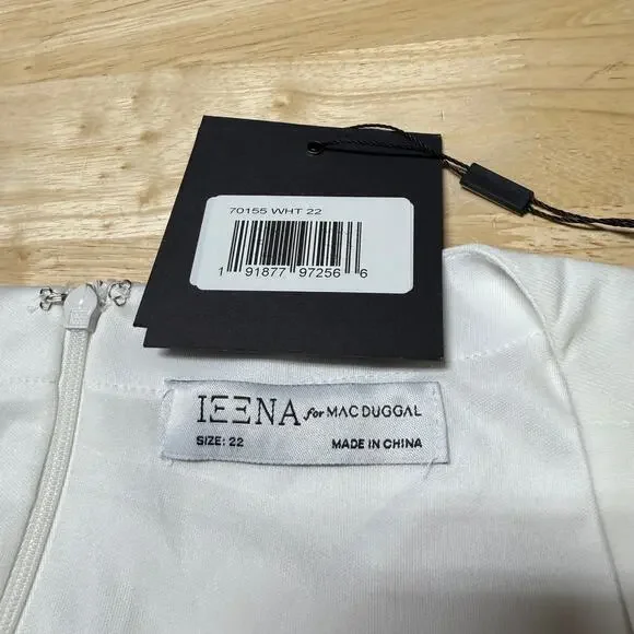 Mac Duggal NWT Draped Side Knot Jersey Gown Rhinestone Ring White Size 22 *Flaw* - Picture 6 of 12